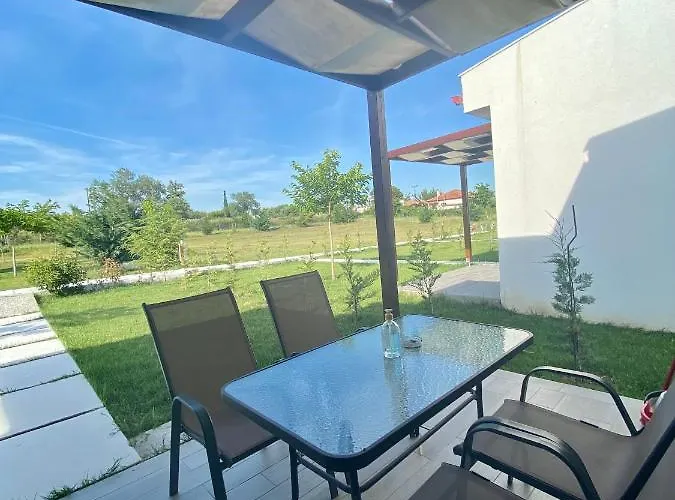 Hill Sun Luxury نيا إيراكليا