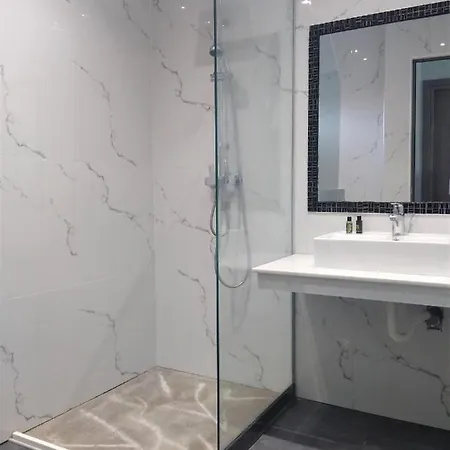 Hill Sun Luxury * 尼亚伊拉克利亚