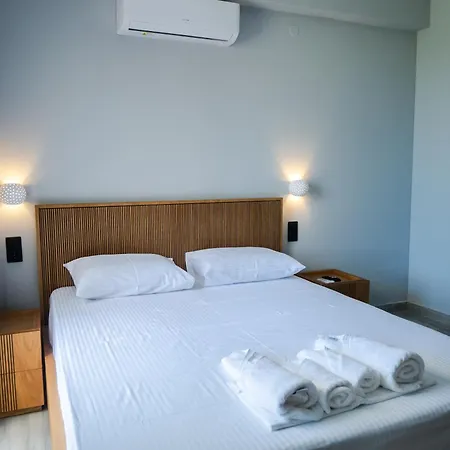 Hill Sun Luxury