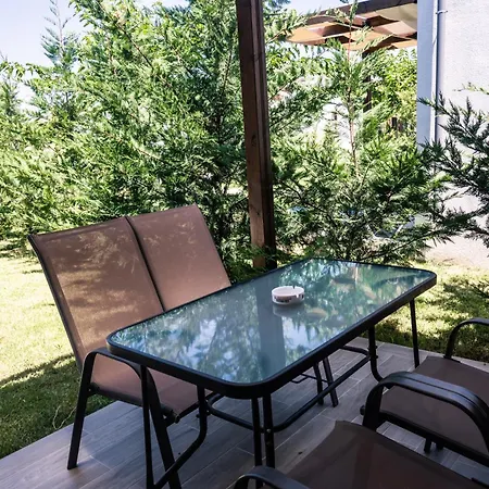 Hill Sun Luxury Néa Iráklia