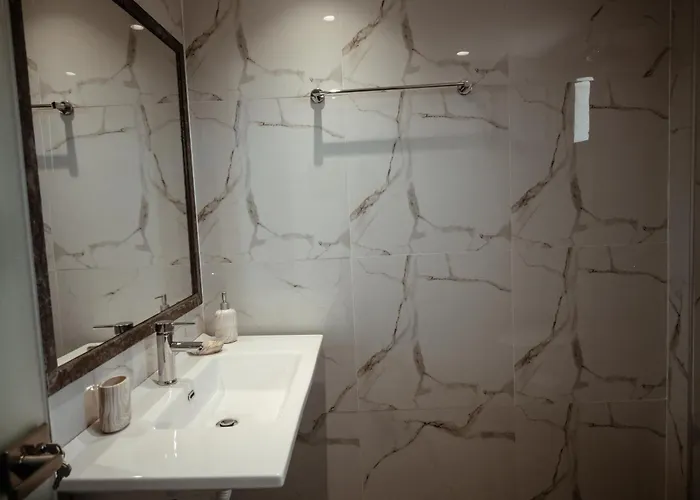 Hill Sun Luxury Nea Irakleia